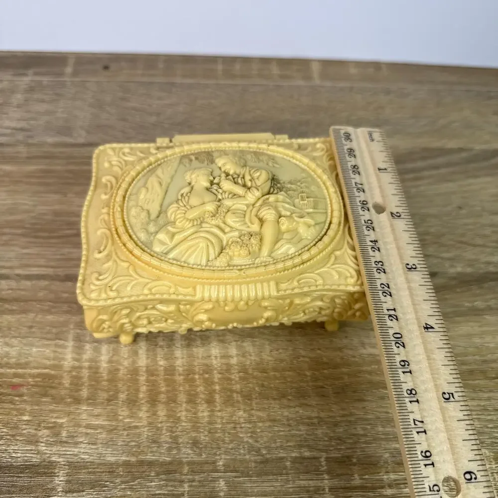 Unbranded vintage celluloid
